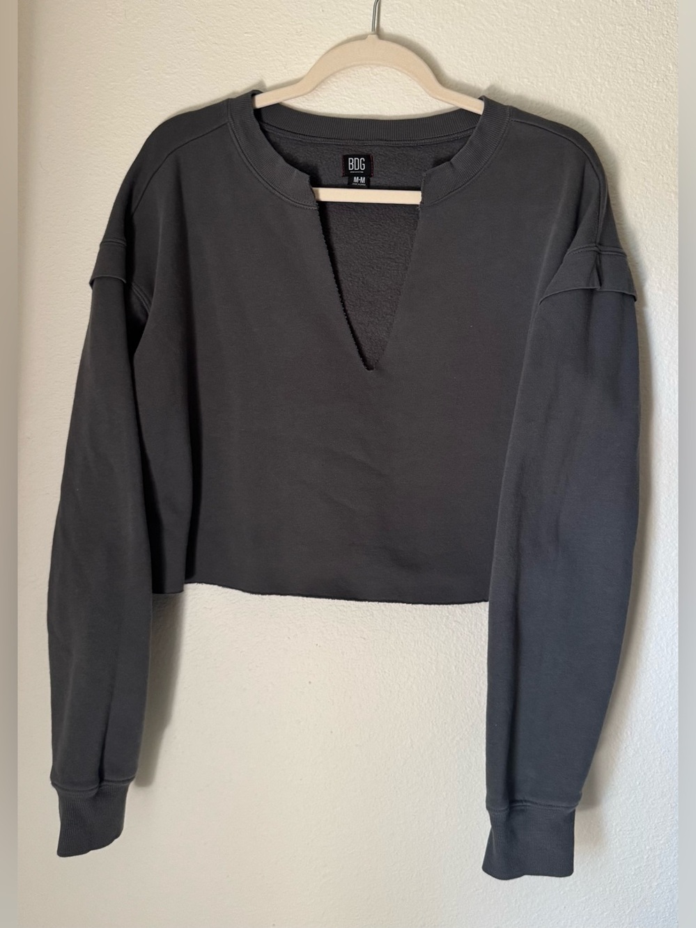 BDG Charcoal V-Notch Cropped Sweatshirt Size Medium